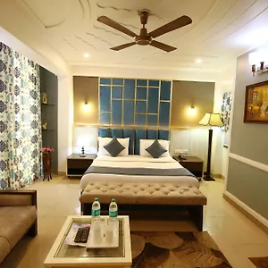 Hotel A Family Oppera Near Igi Airport