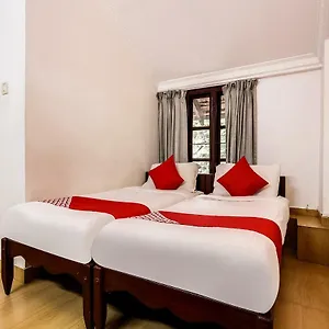 3* Hotel Rasa Hotel, Restaurant&art Space